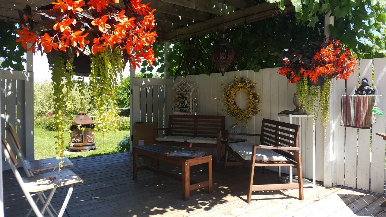 Atelier Galerie Anne Drouin Peinture & Pension Sainte-Julie Εξωτερικό φωτογραφία